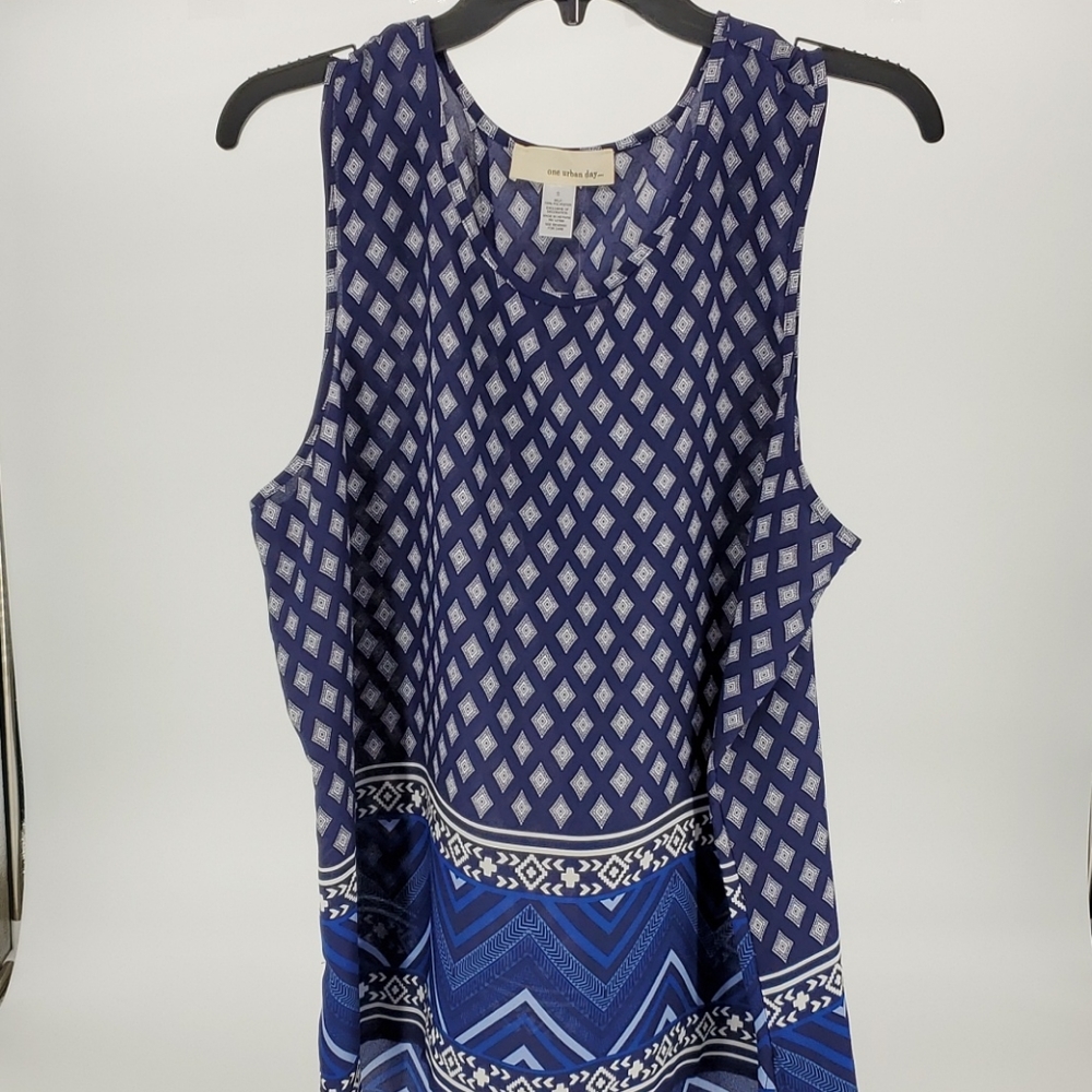 NWT Chiffon Geometric Print Blouse